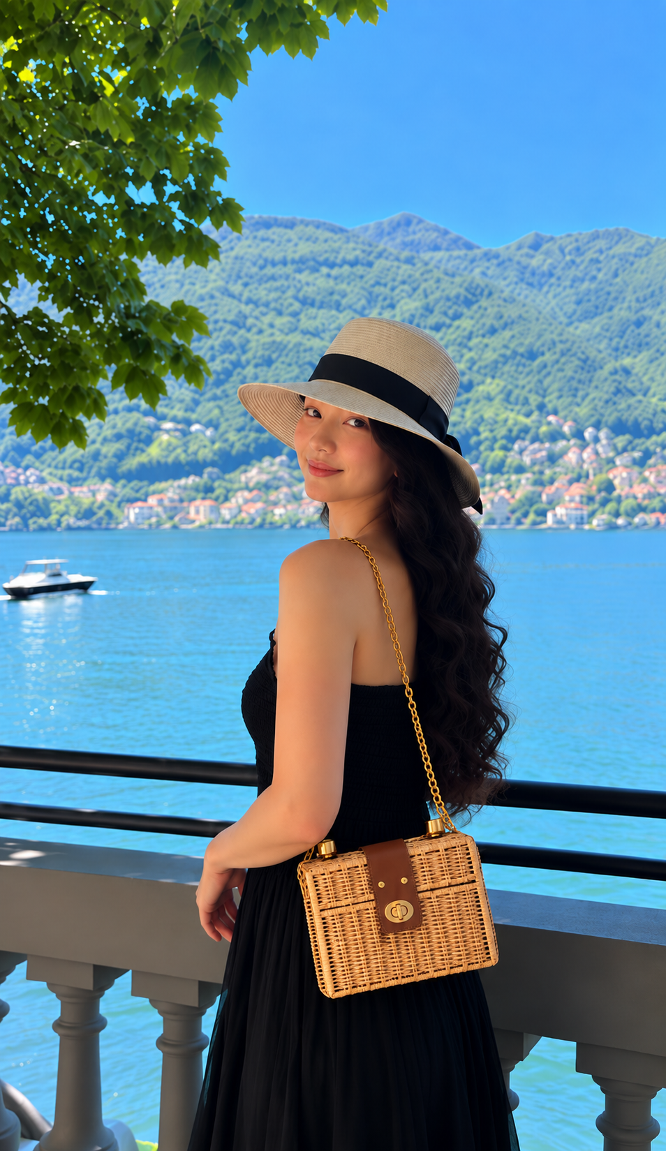 Jute Woven Handbag with Wooden Handle & Chain Strap